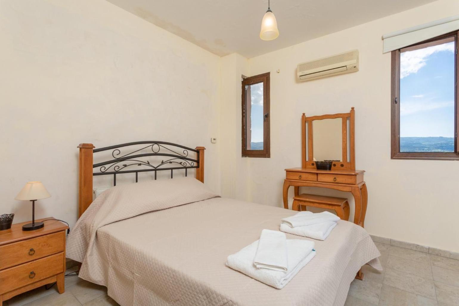Villa Rallo Paphos Exteriör bild