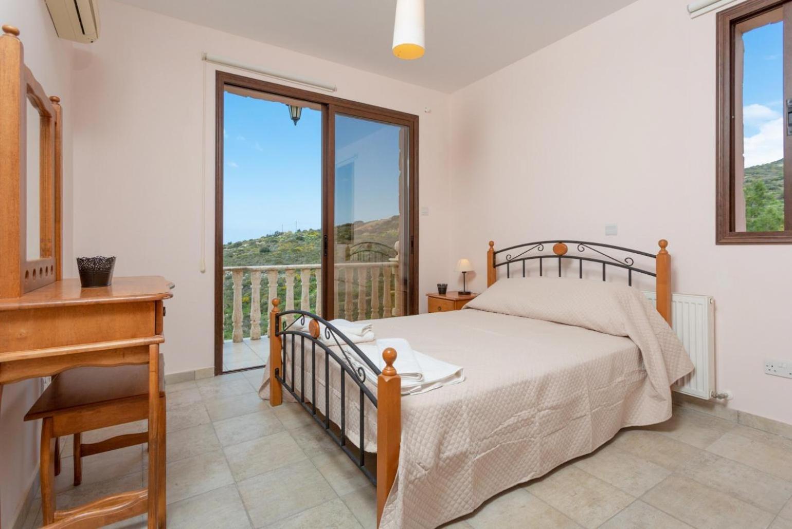 Villa Rallo Paphos Exteriör bild